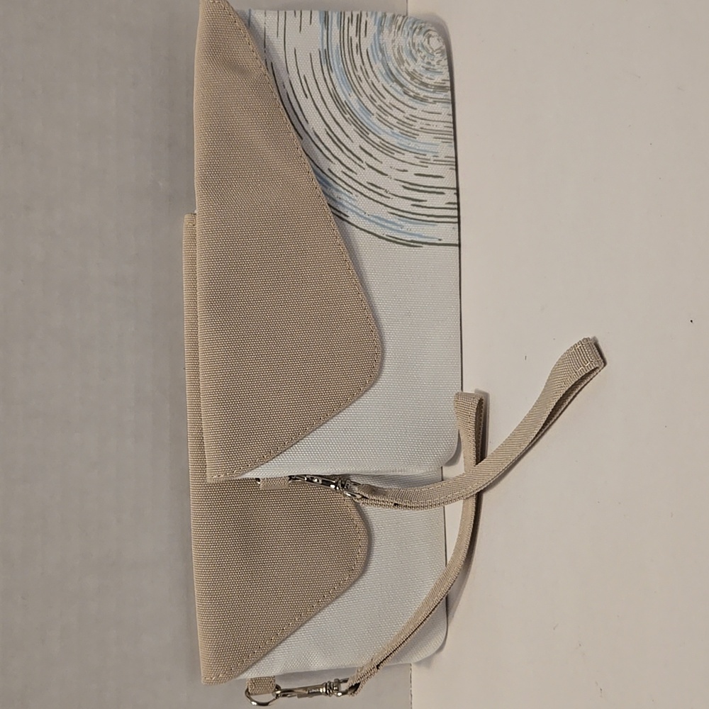 Hawaiian Airlines x Noho Home by Jalene Kanani Wristlet NWOT 8.5"X4.75"
